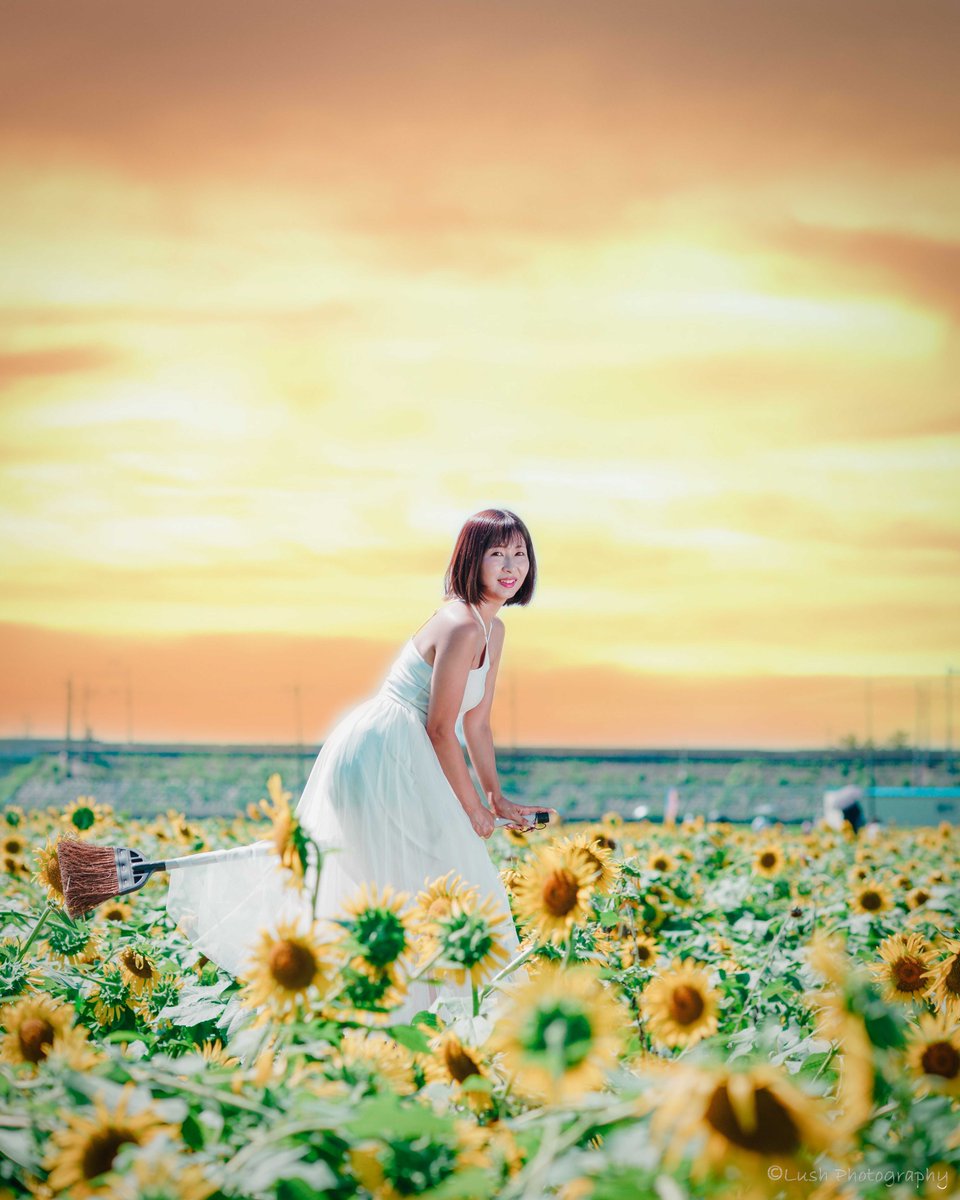 lush5071's tweet photo. Model　　　 のの さん 　#portraitphotography #被写体募集中 #キリトリセカイ #写真好きな人と繋がりたい #ポートレート #ファインダー越しの私の世界 #ポートレート好きな人と繋がりたい #portrait #作品撮り #向日葵 https://t.co/b0zsPXD6f8