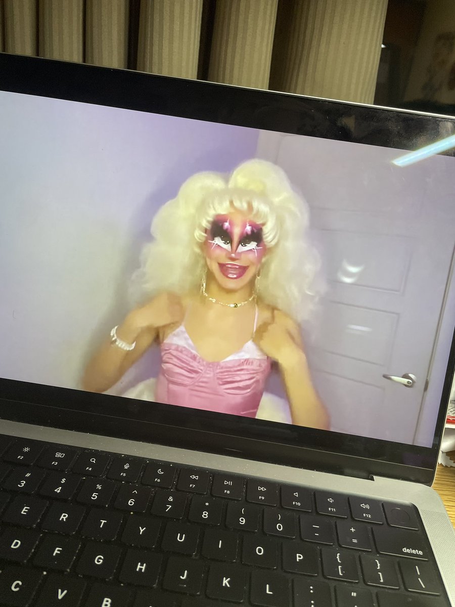 curtivogue's tweet photo. Currently viewing @DragDuel #TeamOrbit https://t.co/T7yETMYQLB