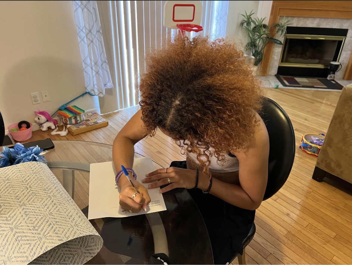 THsleepcoach's tweet photo. PARTNERSHIP ALERT!!  My client Aaliyah Guyton (PG/Peoria High) has agreed to an NIL partnership with Dēp Slēpwear and will proudly represent the brand and their sleep performance hoodies!  Thank you Dēp Slēpwear for allowing my client to be a part of the team! https://t.co/6vh5mBQObu