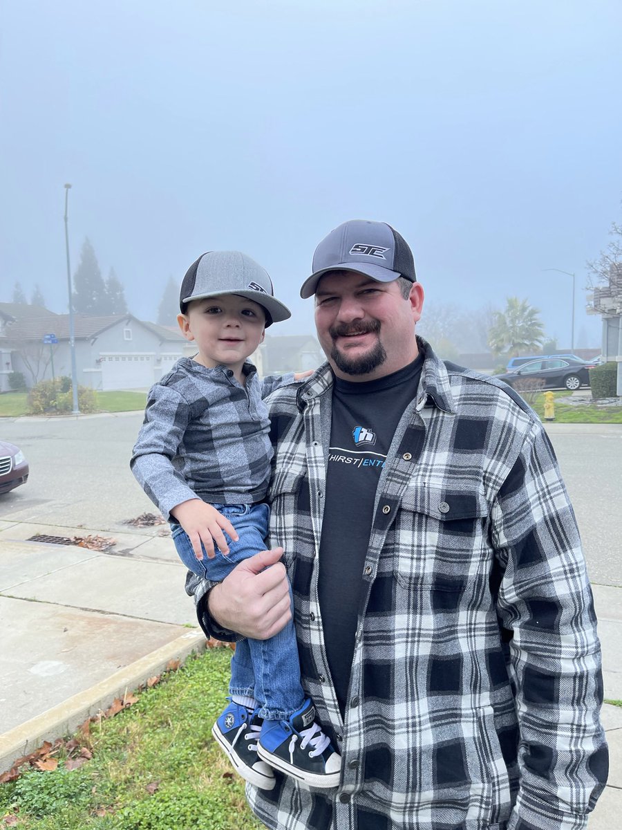 mandi7c's tweet photo. Happy Birthday to the best daddy, husband, and friend to all - Daniel, Charlea, and I wish you the happiest birthday! We love you! 🥳 https://t.co/gyEObn548u
