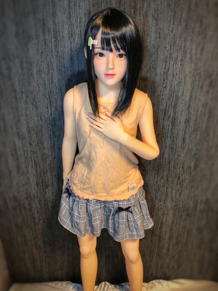 pikolympic's tweet photo. 「……🥵」

しぃ「じーーっ……👀」

「暑いからシャワーでも浴びる？🥹」

しぃ「そうしましょうか(˶ˊᵕˋ˵;)」 https://t.co/5j9IpEk0FV
