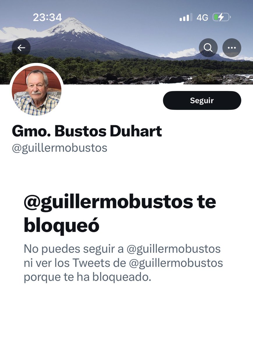 Kyamal's tweet image. Hay cada loco en estos lados! Este señor me bloqueo por decir que el taxi de #Los80 era un peugeot 404 y no un Opala! 🤷‍♀️según el era todo un invento de mis padres y de la historia falsa que me contaban!!! #GenteLoca  #NoEntendióNada