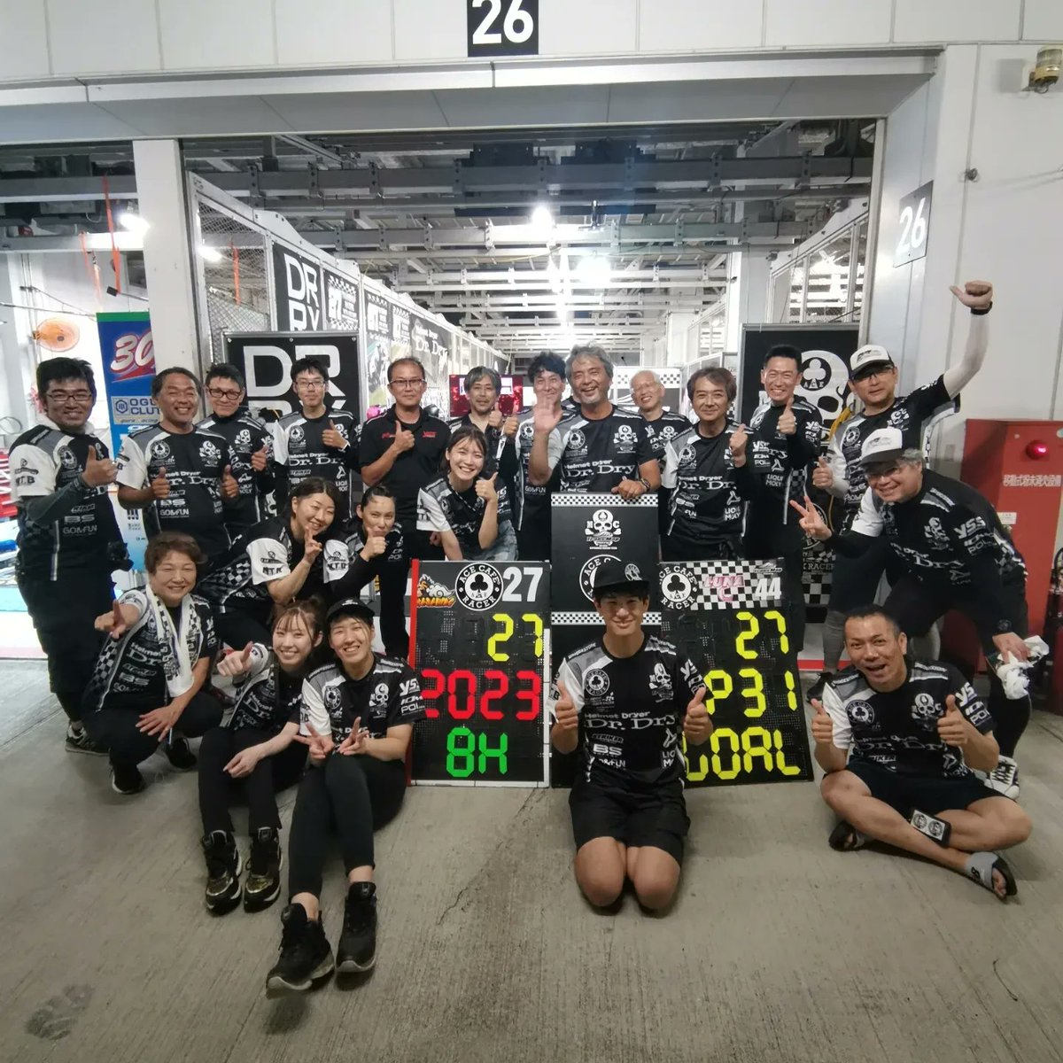 ei_tex's tweet photo. #鈴鹿8耐 #transmapracing 
#eitex https://t.co/zBcEyyhPbx