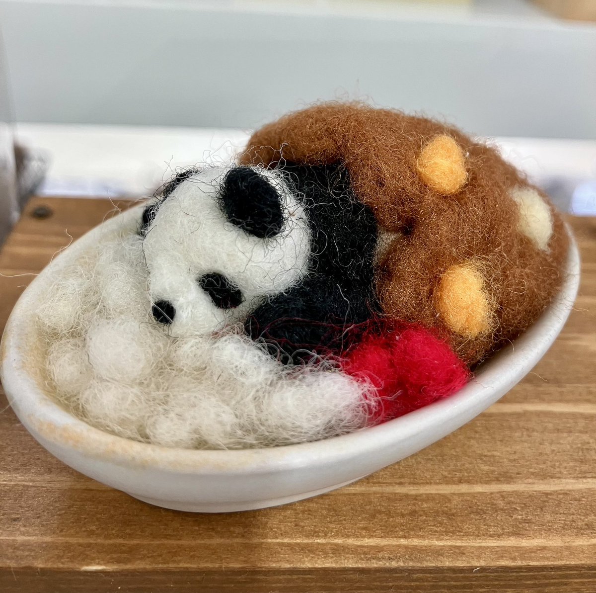 Hands_Umeda's tweet image. ＼パンダ×パンダ×パンダ展／
パンダがたこ焼きになっちゃいました🐙
この子はカレー⁈🍛オムライス⁈🐣
可愛すぎます🐼💕

（10F にし）
#パンダ×パンダ×パンダ展
#moimoi   #西野裕美子  #小梅  #おおにしまさよ  #大阪ぱんだ