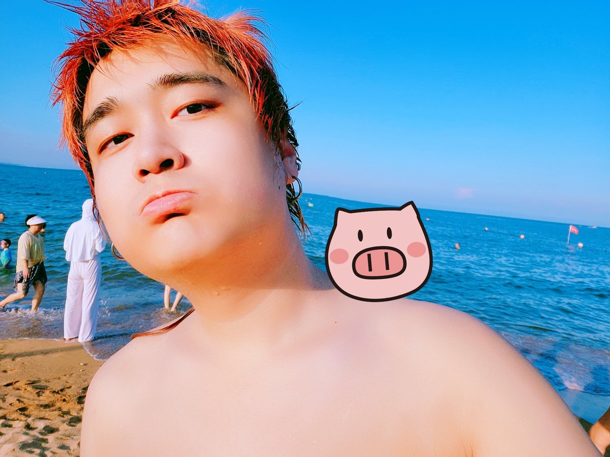 海水好鹹！
大海好藍！
我對你好喜歡！