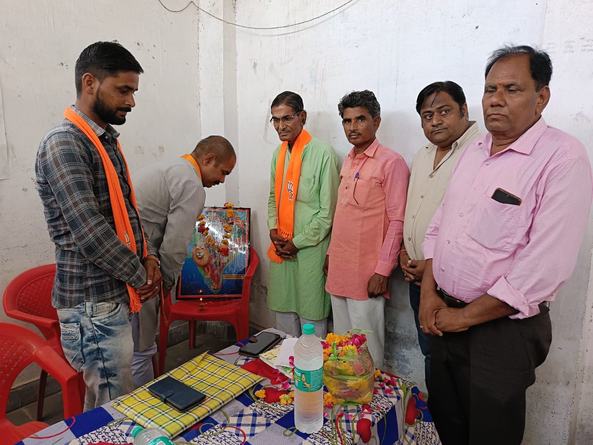 rastrgaurav's tweet photo. कोटा देहात जिला इटावा पीपल्दा विधानसभा
नमो वालिंटियर कार्यशाला व
 बूथ विजय संकल्प बैठक
@chshekharbjp https://t.co/qKYyP1bCIF
