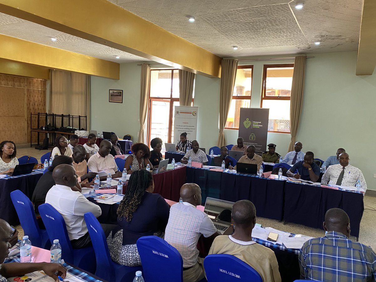 HRCUG's tweet photo. This morning, weβve kicked off a 2 days regional reflection meeting in Karamoja sub-region between @NGObureau, District NGO Montoring Committees and #NGOs leaders from Karamoja with the aim of understanding the concept of the #NGO Regulatory Frame work .
#NGORegulatoryFramework https://t.co/PTGfCAIBzA