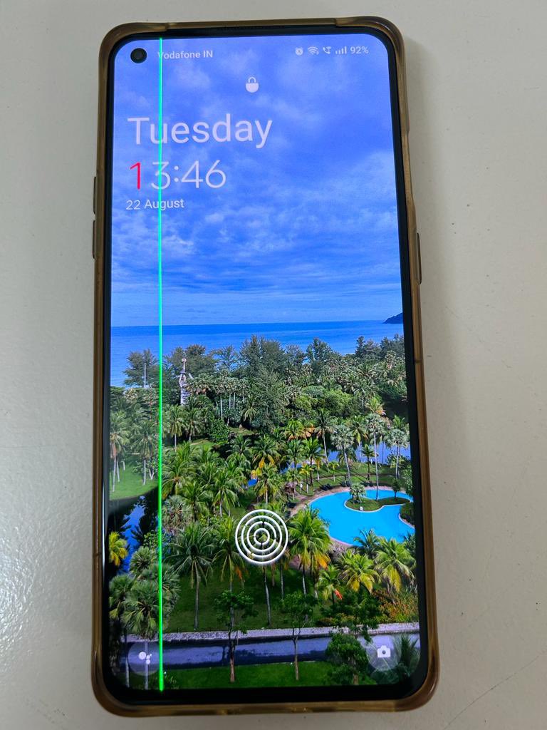 chitravora's tweet photo. @OnePlus_IN my phone screen (Oneplus 8T) has suddenly developed a Green line- unable to resolve it after software update / resetting the phone. https://t.co/m48TN11ajC
