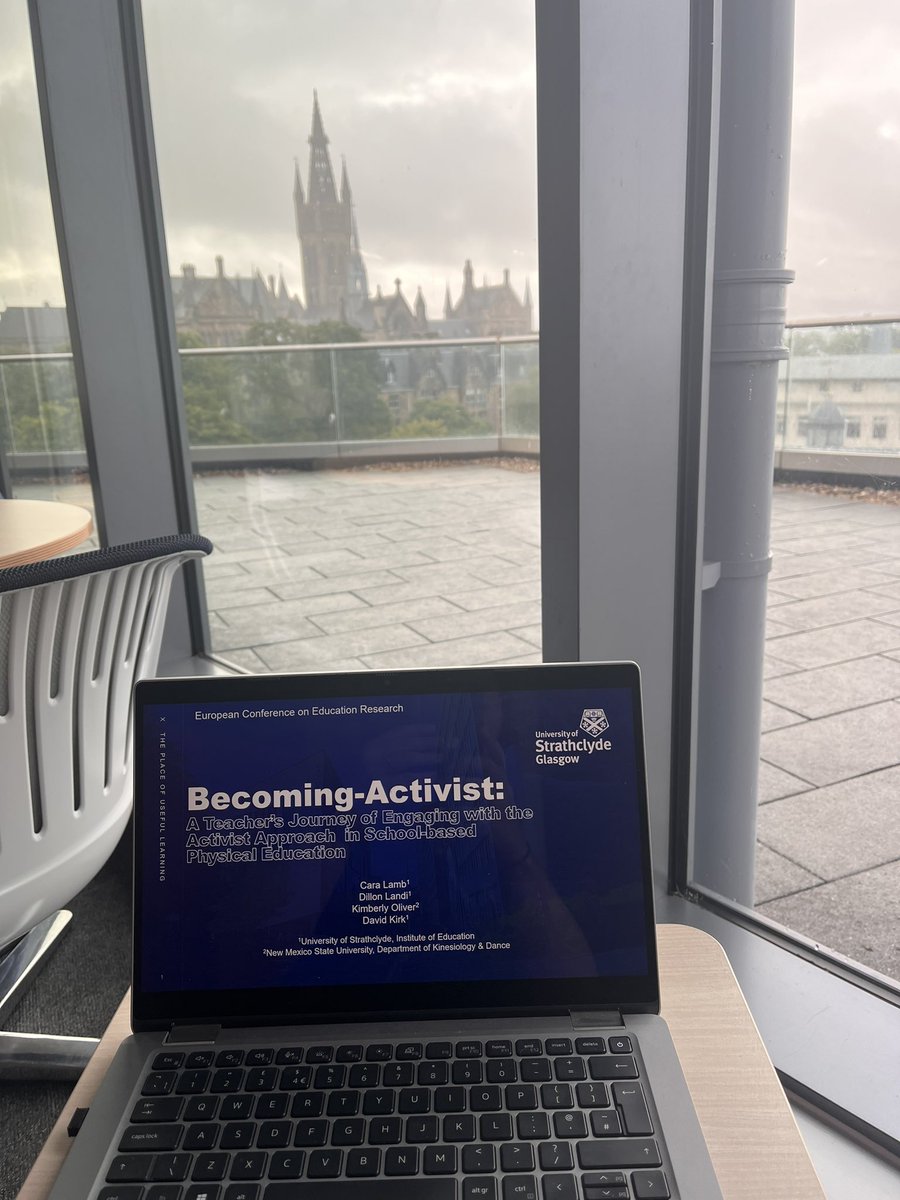 A rather dreich morning in Glasgow as I have one last look at my upcoming presentation at #ECER2023. Still a beautiful view @StrathEDU @SERA_ECR