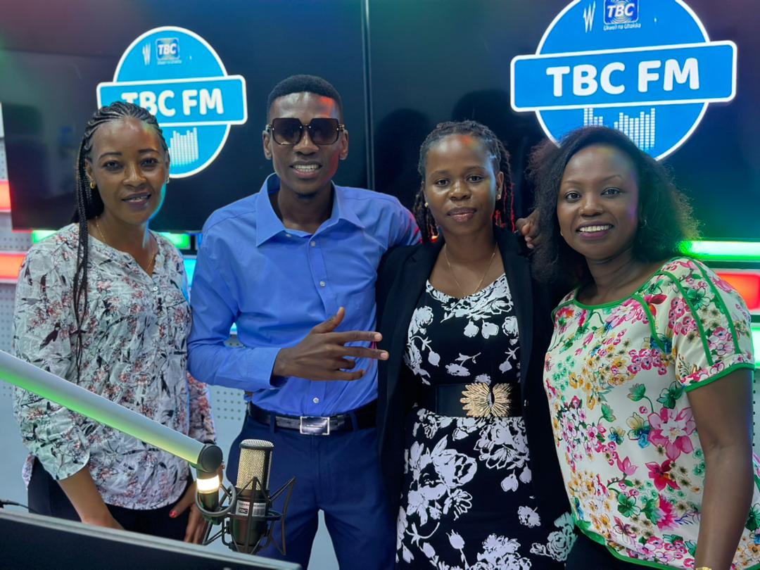 Ddadapodcast's tweet photo. Awesome morning show with the crew at @tbcfmtz (Tanzania).
Our super host @CeciliaMaundu  was the special guest and she extensively discussed online safety for women journalists and mitigation measures for their digital safety in the Busati Mbashara show segment https://t.co/jdGl8Z4h2a