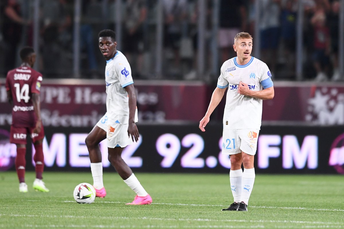 _BeFootball's tweet photo. Le VAR avait d'autres images pour refuser le but de Valentin Rongier vendredi soir, mais n'ont pas été diffusées 🙃

(@lequipe) https://t.co/gpTsCiJpuS