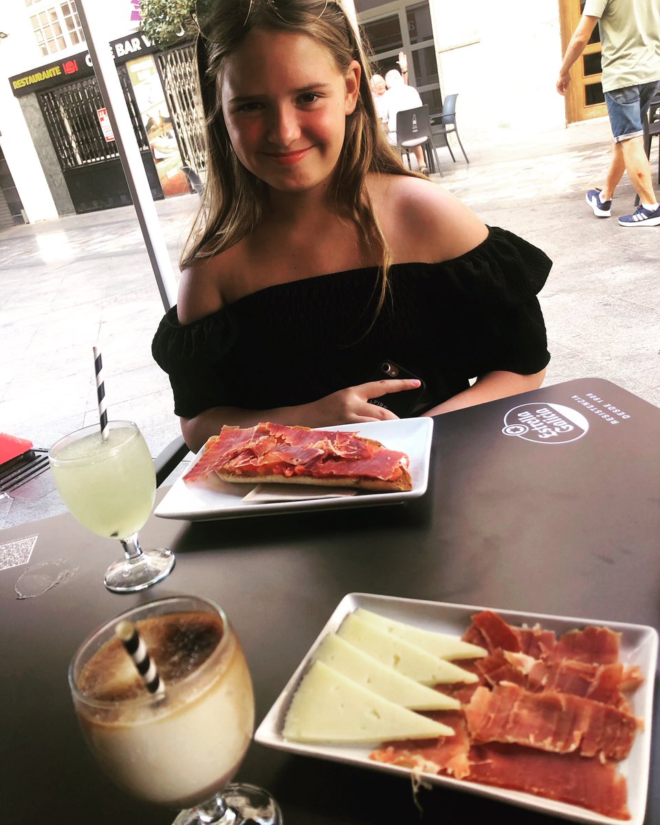 lilypod1803's tweet photo. Early start this morning 🌞
-
Breakfast at @roble.almoradi 🙌🏼🍅🥖🥓🧀
-
#livinginspain #ourspanishadventure #ourspanishlife #ourspanglishlife #makingmorememories #makingeverysecondcount https://t.co/Zua70ffkdX