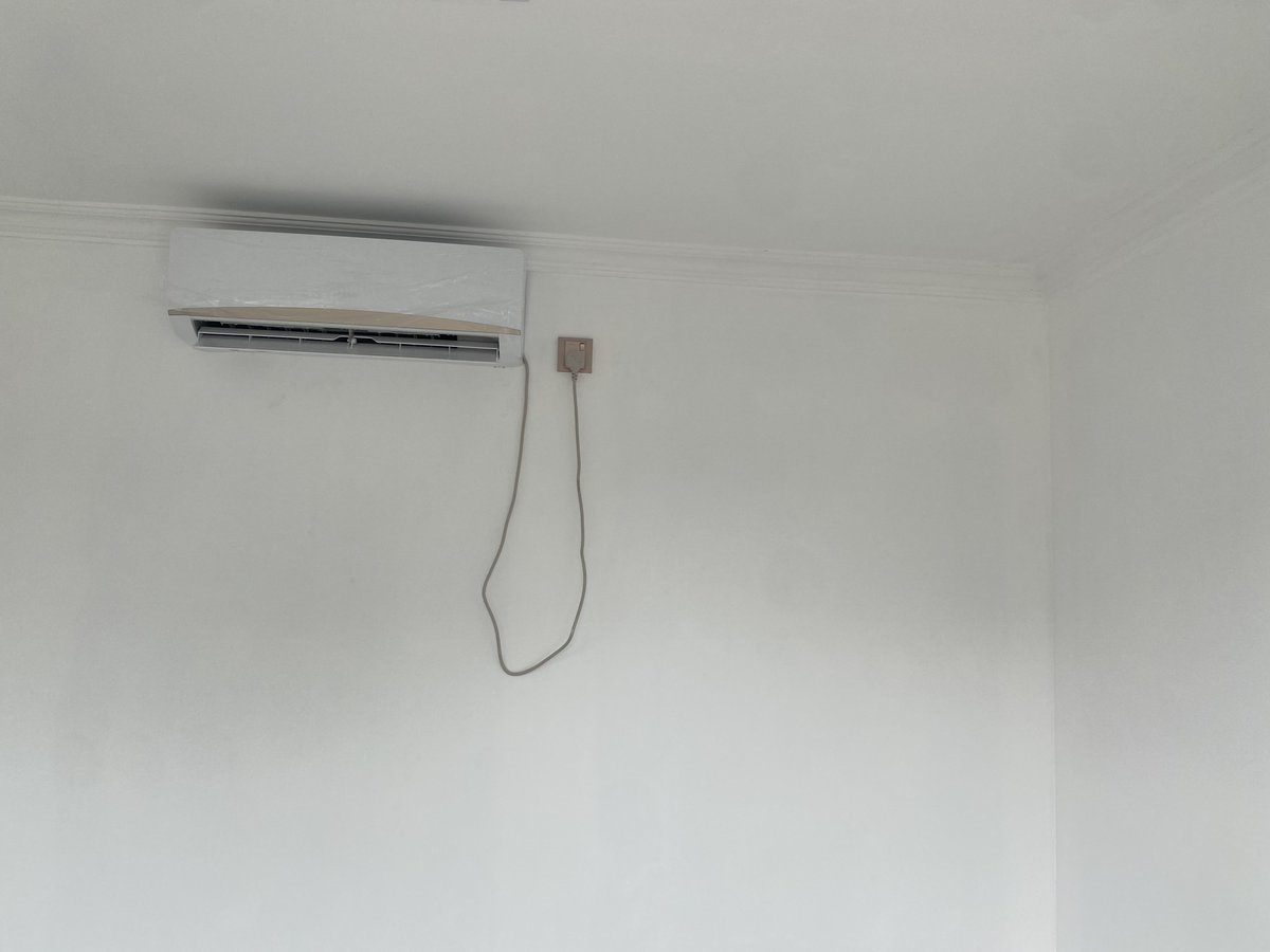 HazonHq's tweet image. 🌞 Mastering Climate: Office Comfort, Storage Smartness! ❄️

Day 5 brings a focus on adapting to northern temperatures. To ensure a comfy office, we've employed Polyethylene foam and installed an AC system. 🔥 #ContainerConversion #SmartClimateControl #ACCooling #AirflowAdvantage