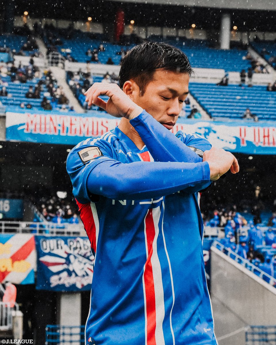 J_League's tweet photo. 🎂 HAPPY BIRTHDAY 🎂

本日8月23日は
横浜Ｆ・マリノス
喜田拓也 選手の29歳の誕生日です👏

喜田選手、
おめでとうございます🎊

@prompt_fmarinos 
@takuya_kida0823 https://t.co/a4R1IW4SMF