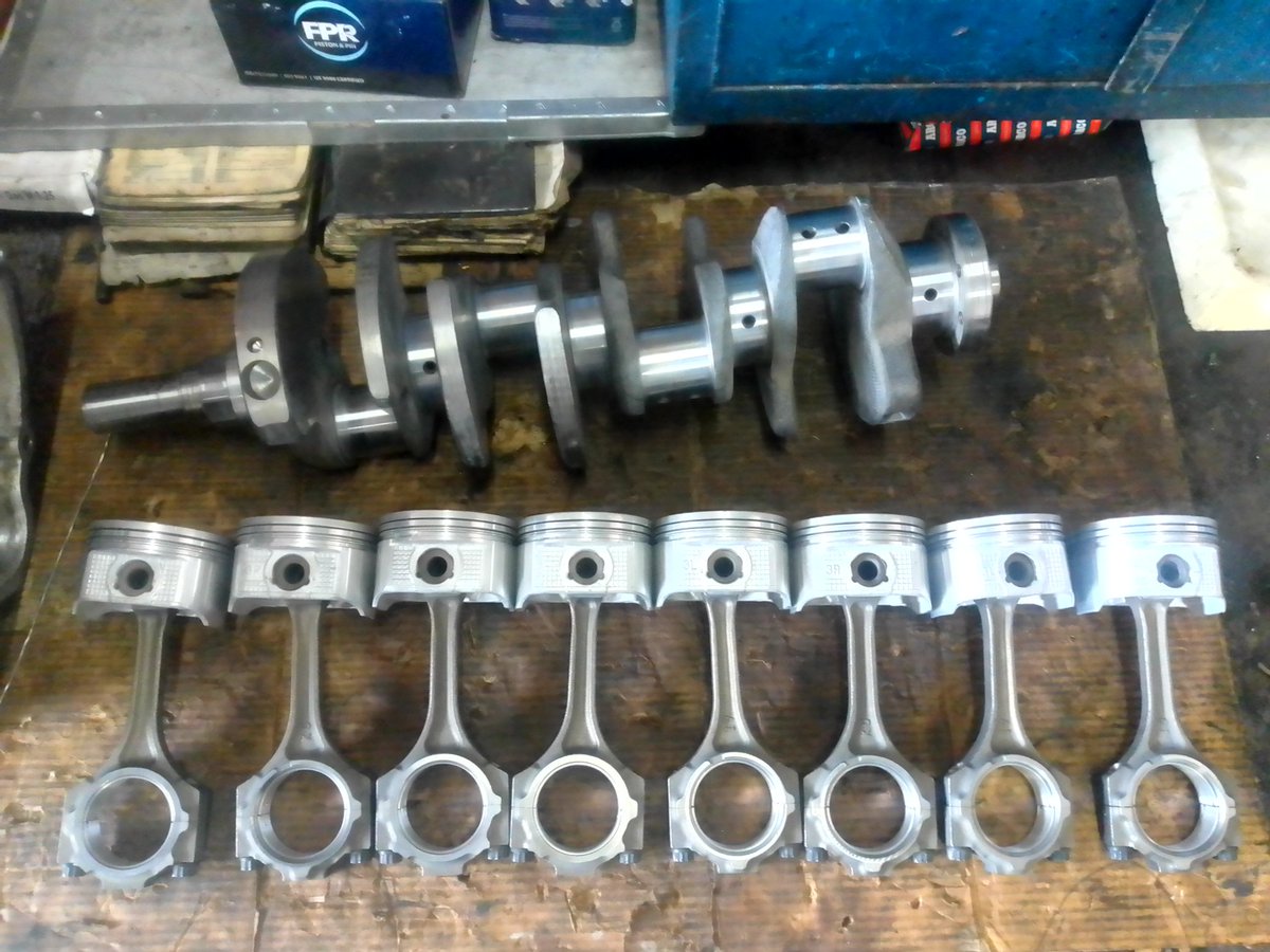 chillizee's tweet image. Lexus 3uz taking shape