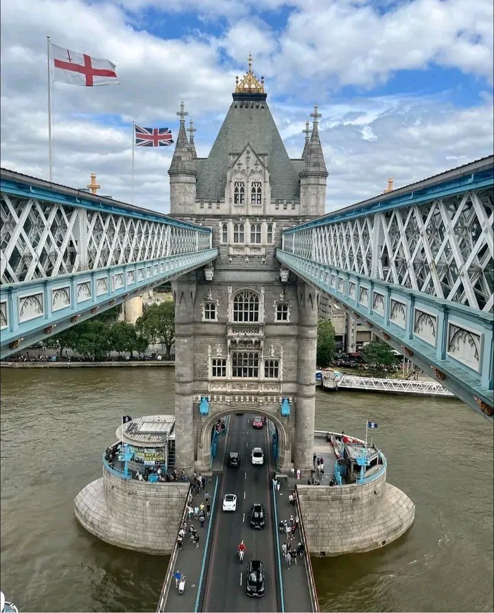 JOBCORNER247's tweet photo. Looking for Visa Sponsorship jobs in UK?? 

Below is the list of companies that are offering Work Permit in UK 🇬🇧

Kindly retweet and tag your friends who might be interested ‼️

 Check it out on the thread 🧵
Exciting news awaits! 🎉🤗
#JobSearch #VisaSponsorship https://t.co/jBna0RETTm