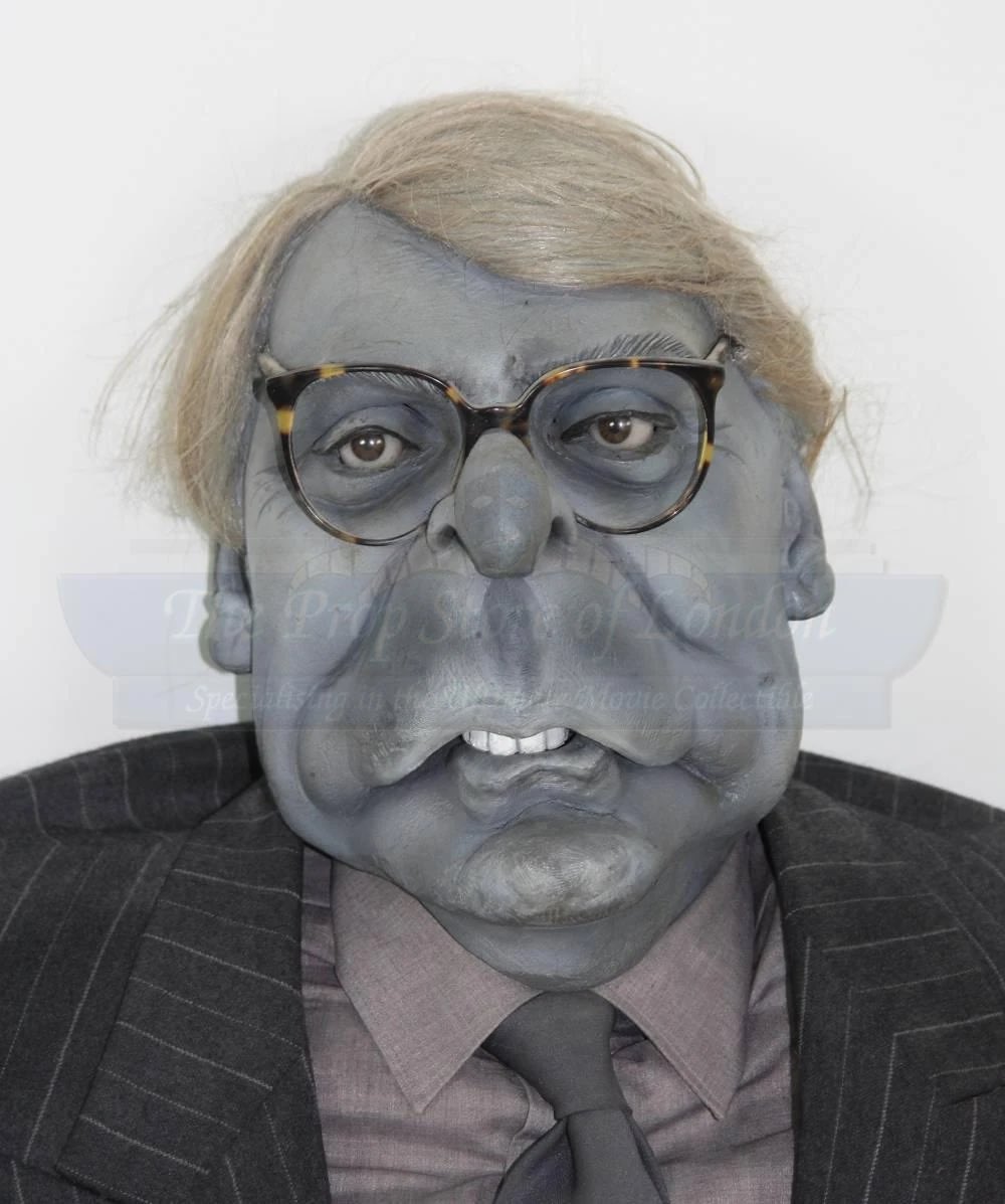 korrespondent09's tweet photo. @CProessl Kulttasse. Aber John Major war schon damals grau. In „Spitting Image“: https://t.co/8ZotxHOdJe