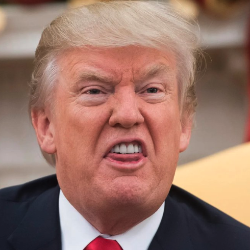 coachlou35's tweet image. This is his Jim Jones look and we all know where HE led his followers. #Trumpmustgo