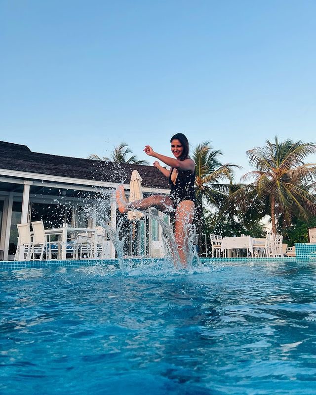 _whatsinthenews's tweet photo. Life is beach ๐๏ธ
#nikitadutta #nikitaduttaforever #nikitaduttahot #nikifying https://t.co/b3v8tqaU2w