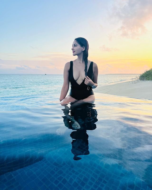 _whatsinthenews's tweet photo. Life is beach ๐๏ธ
#nikitadutta #nikitaduttaforever #nikitaduttahot #nikifying https://t.co/b3v8tqaU2w