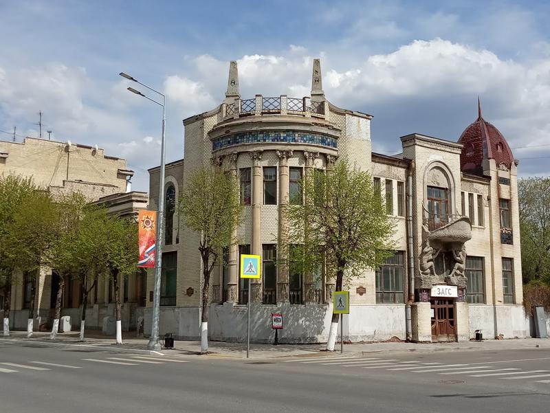 Проектировщики дали такую оценку состоянию сызранского ЗАГСа, что ремонтировать его желающих не нашлось #syzran #сызрань syzran-small.ru/news-78855