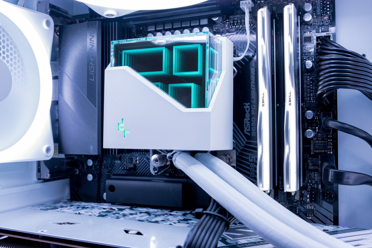 nobitaso_o's tweet photo. 想像以上にかっこいいNZXT FlowとDeep Cool LT520
#NZXT
#H5Flow
#deepcool
#lt520
#ASRock
#AMD
#Ryzen
#ゲーミングPC https://t.co/cdwceYeIzg