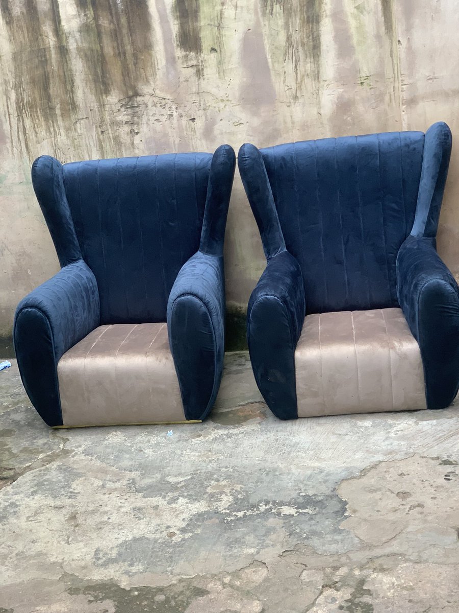 AsipitaAhmed's tweet image. Single Royal chair,.#upholsterer #upholstery #Lshape #furnituredesign #furniture #bespoke