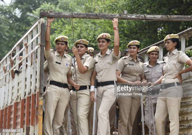 kuleepsingh3's tweet photo. #बेसहाराहरियाणापुलिस @cmohry @anilvijminister
@DainikBhaskar @DGPHaryana   @JagranNews @singh_prakash 
 @imharshchhikara @NaveenJaihind @NeerajSharmaINC @Dchautala @ThePrintIndia @tribunemagazine @cmohry @AmitShah @RahulGandhi https://t.co/8OUMm0lSHg