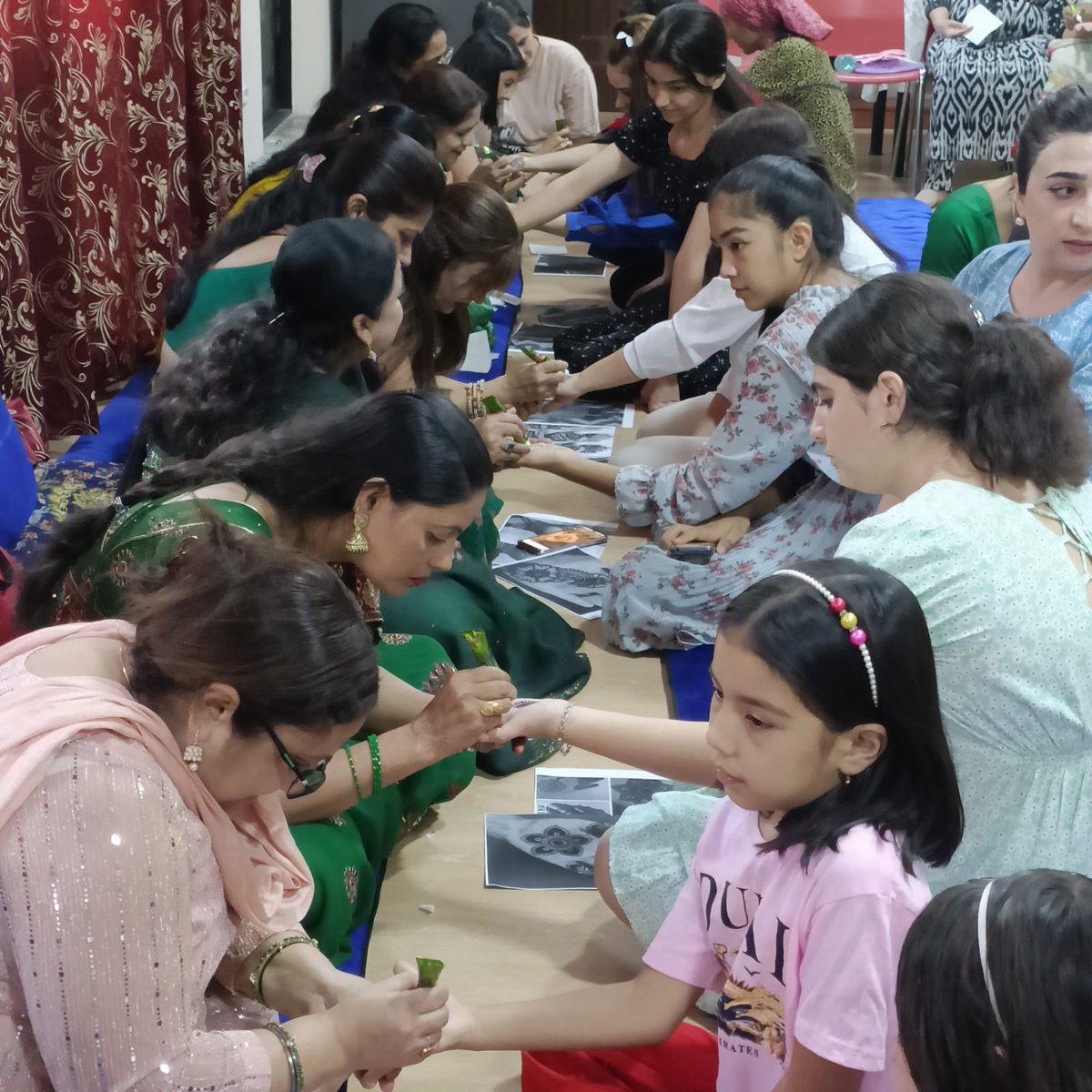 iccr_tajikistan's tweet photo. SVCC  in Dushanbe organized a Mehndi workshop on the occasion of the Teej  festival of India on 18 August, 2023. It was a great success with more  than 50 local people participating. 
@IndEmbDushanbe 
@iccr_hq https://t.co/Clfta1zNxb