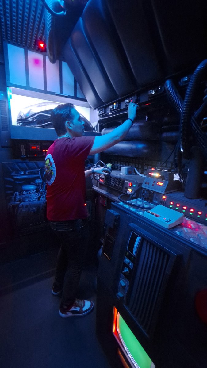 Cris_Arcades's tweet photo. #BuenosDias #FelizMartes #MuseoAlien #Barcelona Para los aficionados de Alien este lugar es un paraíso.
https://t.co/EB5YHN0Crm https://t.co/NQNCokaaIo