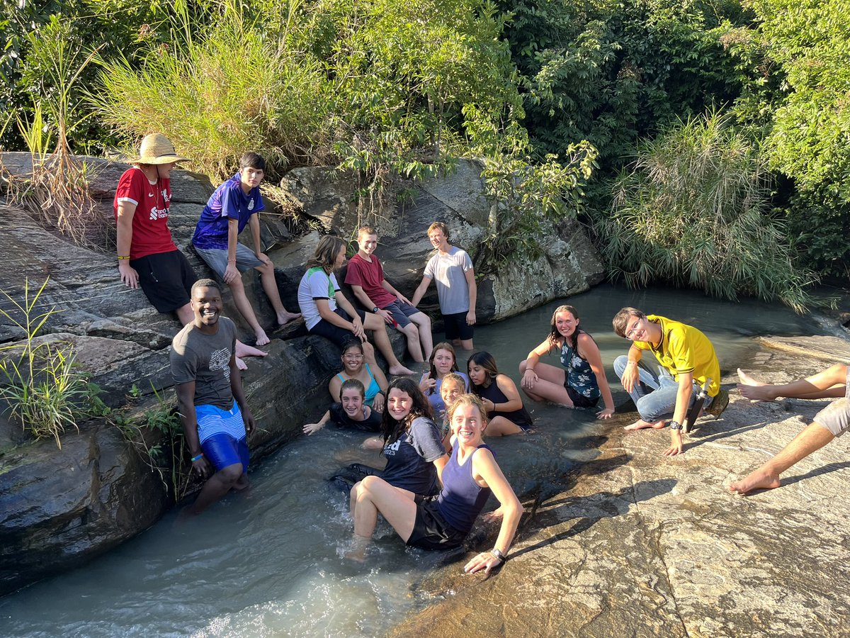 aciregeorge's tweet photo. @arise hosted us for a one day camping in Arua. Enjoying the water falls after a long day drive. https://t.co/A2gl73FjM9