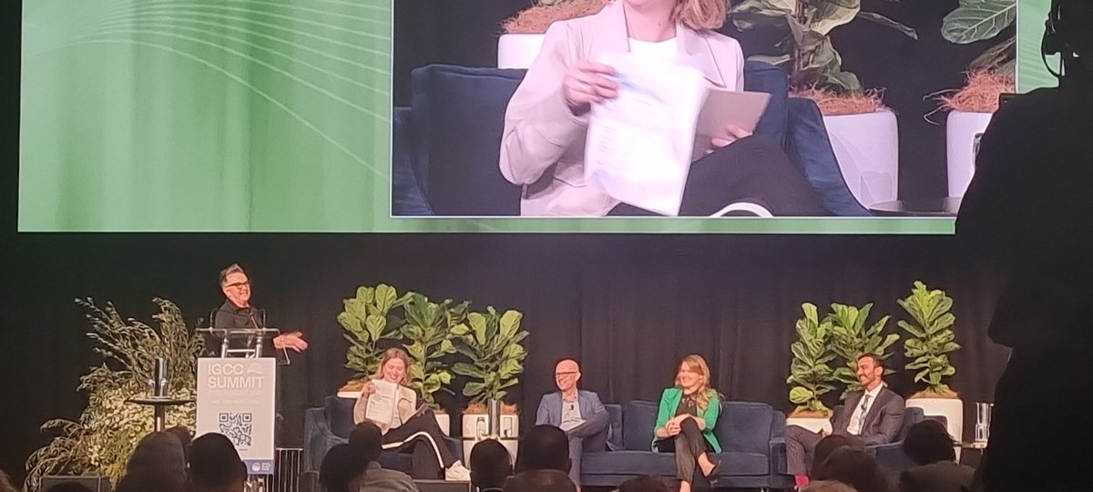 Rebecca Mikula Wright tweet media