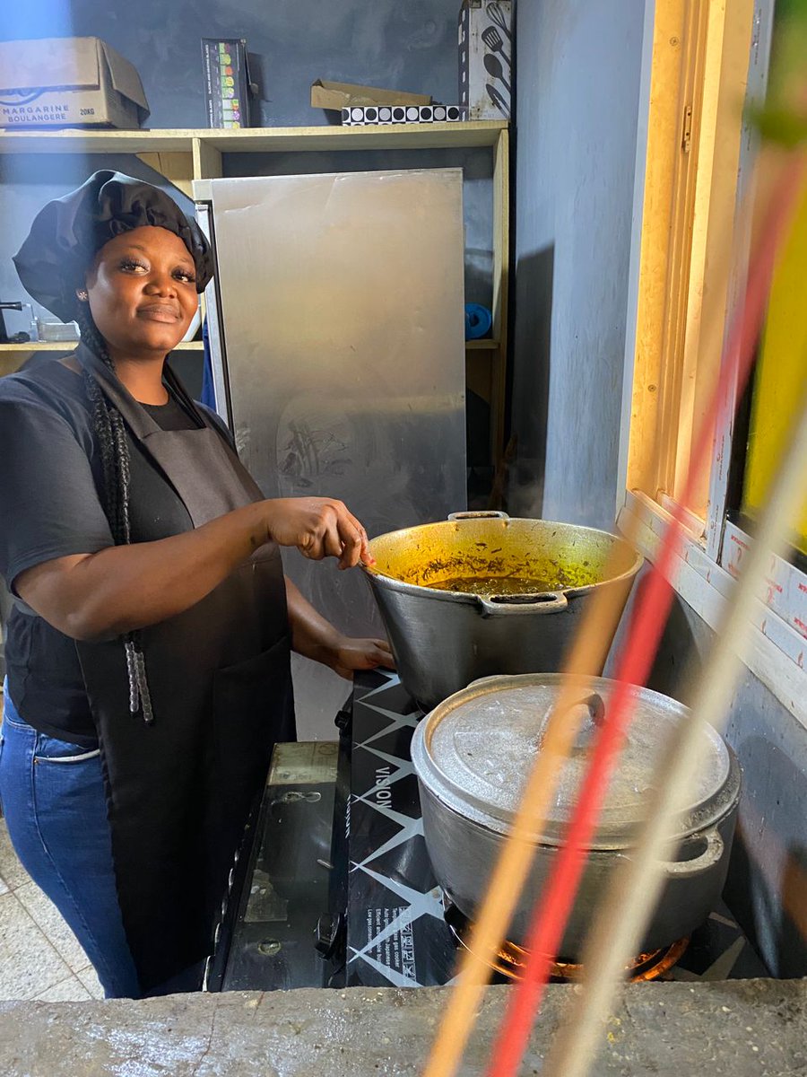 DamasBistro's tweet image. "Quality in every ingredient. That’s the #DamasPromise. 🍅🌿"
🔖 *Hashtags*: #FreshnessFirst #BistroBehindTheScenes

"Qualité dans chaque ingrédient. C'est la #PromesseDamas. 🍅🌿"
🔖 *Hashtags* : #FraîcheurAvantTout #DerrièreLeBistro