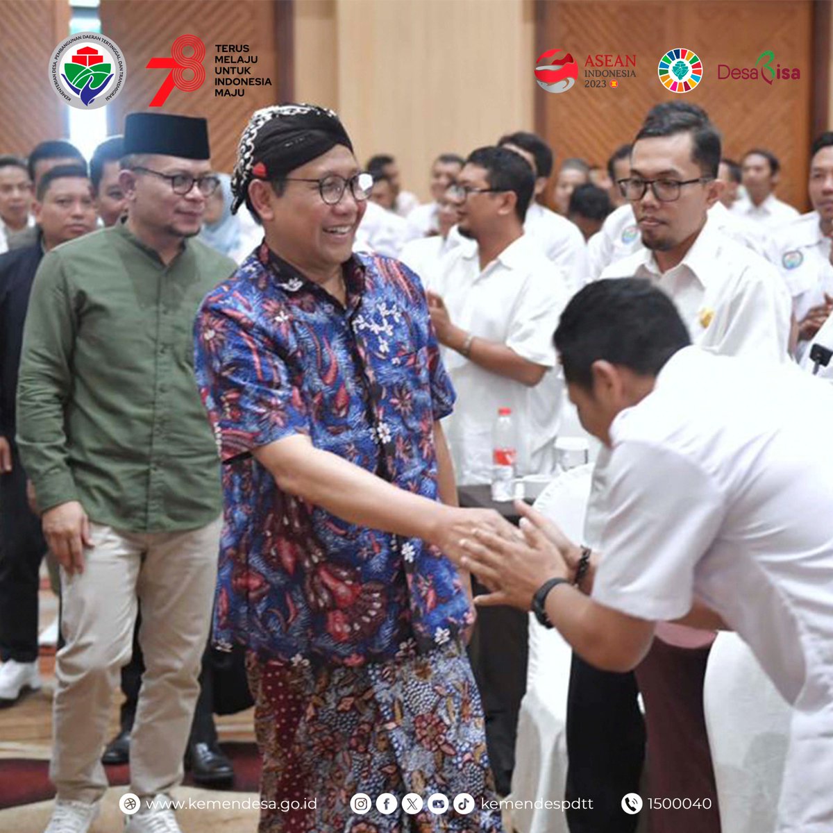 kemendespdt's tweet photo. Citra pendamping akan semakin baik bila dana desa mendapatkan persespsi postitif.

Mendes PDTT Abdul Halim Iskandar menyatakan persepsi positif dana menyatakan persepsi positif dana desa akan meningkatkan citra pendamping desa.

#KemendesPDTT
#SDGsDesa
#DesaBisa
#MulaiDariDesa https://t.co/Vt588mMWU4