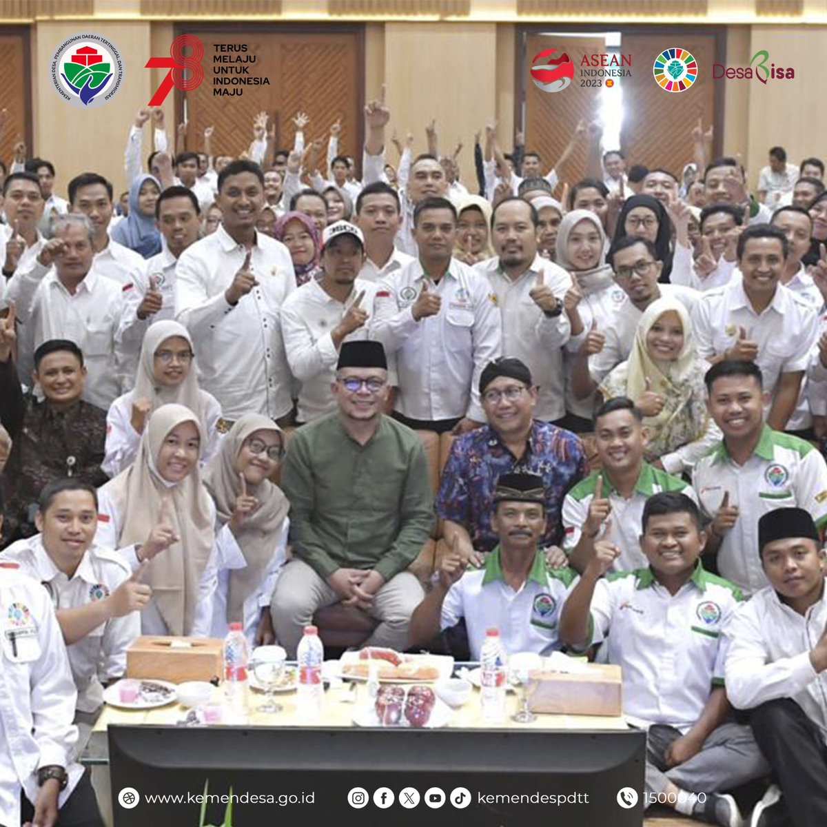kemendespdt's tweet photo. Citra pendamping akan semakin baik bila dana desa mendapatkan persespsi postitif.

Mendes PDTT Abdul Halim Iskandar menyatakan persepsi positif dana menyatakan persepsi positif dana desa akan meningkatkan citra pendamping desa.

#KemendesPDTT
#SDGsDesa
#DesaBisa
#MulaiDariDesa https://t.co/Vt588mMWU4