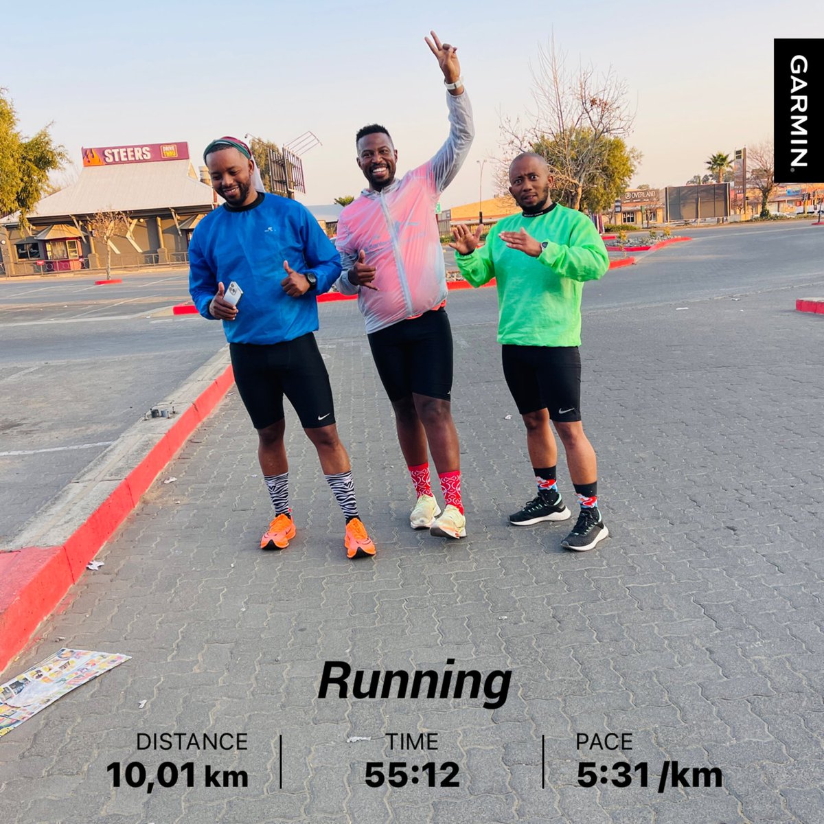 zamalekhula's tweet photo. #ZamaLeBus Had To Test #Sub4 Since @vaalmarathon @VaalMarathon42 Comes Closer & @CTMarathon Plus @SowetoMarathon Weekend We Pacing #Sub04:20 @NorthridgeMall Race #FetchYourBody2023 #HappyWomensMonth #IPaintedMyRun #Marathon #run #runner #running #RunningWithTumiSole #TrapnLos https://t.co/nNT9BeSVJq