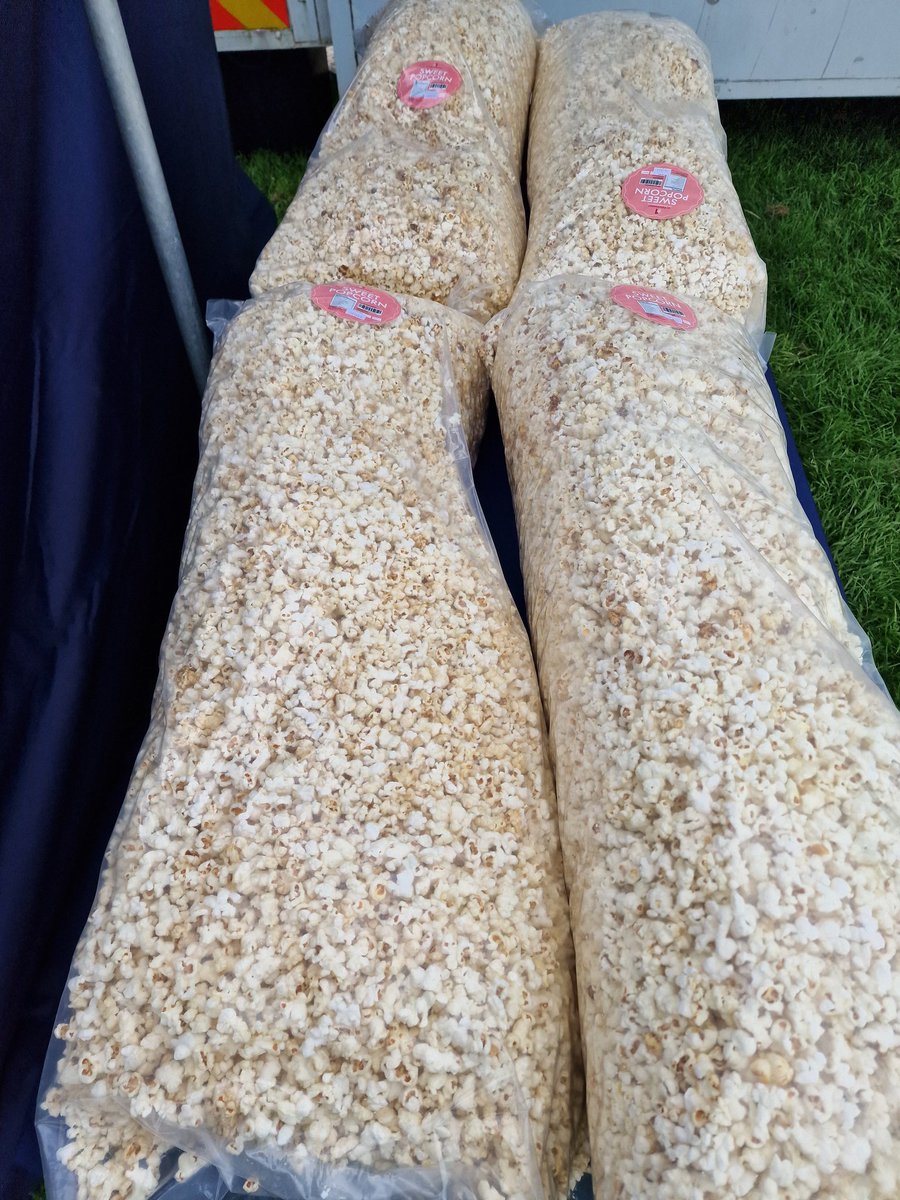 Over 200 people joined us for our final open air cinema of the summer. Hotdogs, hot chocolate and pop corn made for a cozy evening in Podsmead  where local families enjoyed Maltilda the Musical on the big screen ! <a href="/GlosCC/">Gloucestershire CC</a> <a href="/GloucesterCity/">Gloucester City Council</a> <a href="/PodsmeadBL/">Podsmead Big Local</a>
