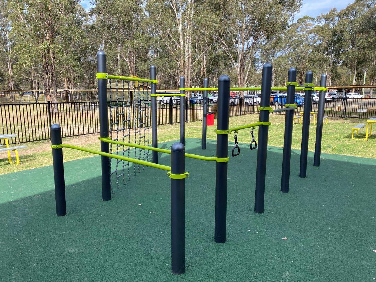 Parkequip1's tweet image. New Support Area for Cambridge Park High School.  A multi level playspace incorporating sensory play, fitness &amp;amp; movement.
#landscapestructures  #highschool #sensoryplay #outdoormusic #playfitness #basketball #supportunit  #playgroundequipment #csbrrubberwetpour @PlayLSI