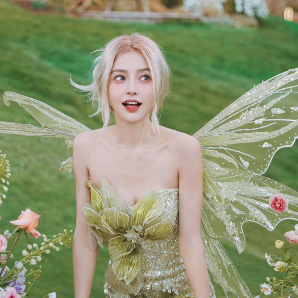 Lily7332381590's tweet image. The same Angelababy‘s wig is in @crownwayhair
✨✨
#lacewigs #bonnetchronicles #frontals #lacewig #frontalclass #tallahasseehair #middlepartsewin #protectivestyles #whatclosure #njbesthair #atlhairstyles #atlantahairstylist #straighthair #straightbundles