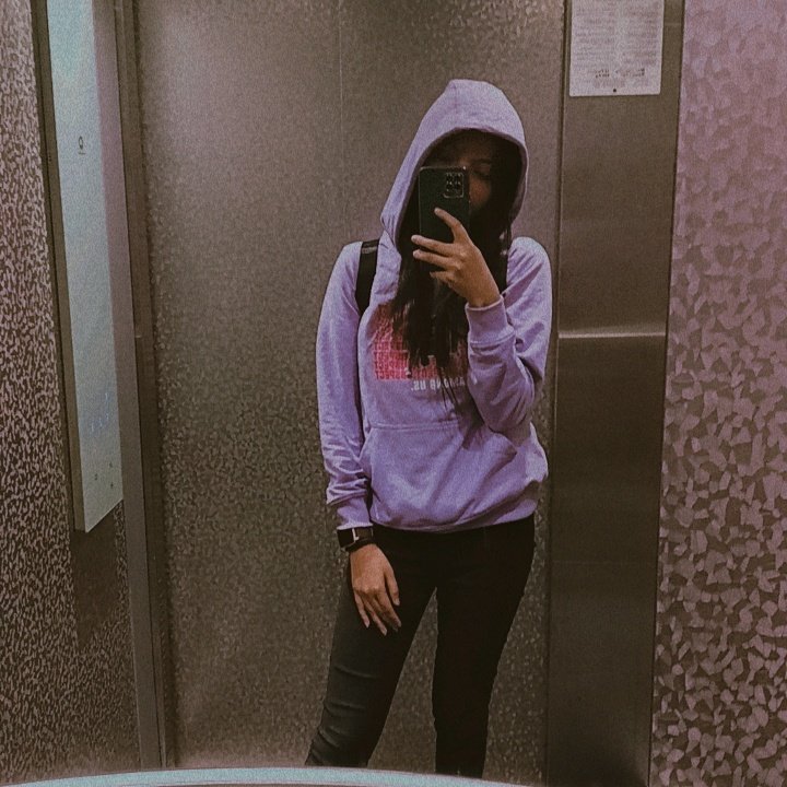 KritiAmara's tweet photo. #NewProfilePic https://t.co/JvkI8FDhpd