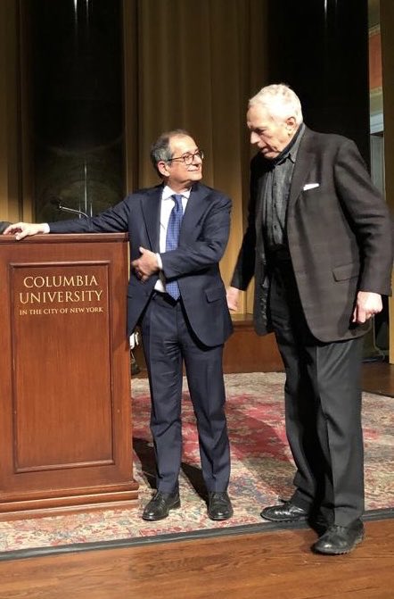 NovelliGnovelli's tweet photo. “Chi non lavora non mangia, ma chi lavora deve mangiare”..Giovanni Tria oggi sul @ilfoglio_it  cita Phelps (nella foto alla Columbia) per “Rewarding Work” https://t.co/mNeVqJkN1l