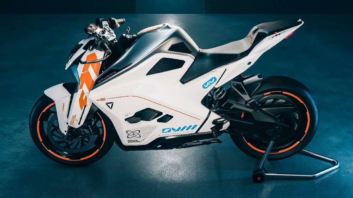 bforbiker's tweet photo. Ultraviolette has launched a limited edition model of the F77, called the Space Edition at Rs 5.6 lakh (ex-showroom). It is limited to just 10 units and bookings for the same will open on August 22 at 6 pm. The Space Edition model developed is a tribute to India’s space program. https://t.co/iuDbBZawoo