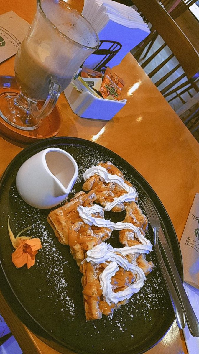 SolZules's tweet image. 💜