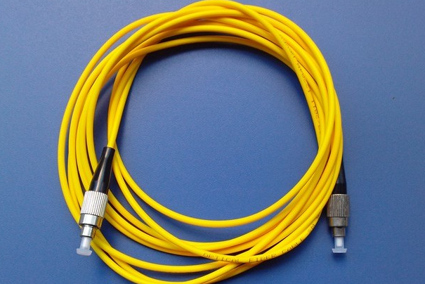 routerswitchcom's tweet photo. Fiber Patch Cables vs. Pigtail Cables: Learn where these optical components find applications and how they streamline connections.

Learn more👉: https://t.co/ckeR88gYyy

#Network #Networking #ICT #FiberPatchCables #PigtailCables #ITCTechnology #NetworkingComponents #ITCTrends https://t.co/0szzpleErr