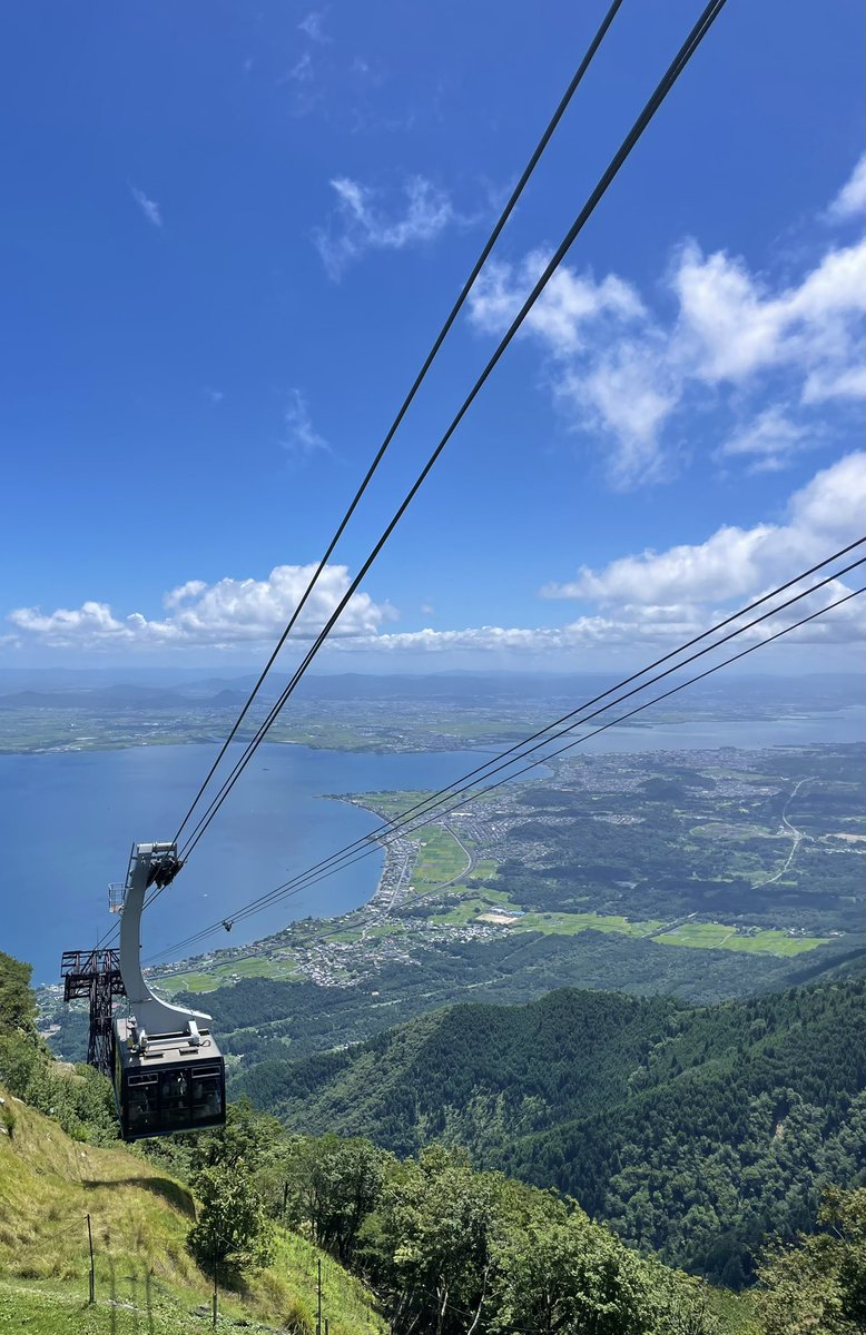 biwako801's tweet photo. 標高1,100mの山頂エリアまで、空中散歩はいかがですか。

#びわ湖バレイ #びわ湖テラス #琵琶湖 #滋賀観光 #滋賀旅行 #絶景 #絶景スポット #biwakoterrace #biwakovalley #terracecafe #lakebiwa #shiga #japan #ropeway #美景 #網美景點 #觀景台 #日本旅遊 https://t.co/vrGZdROAKH