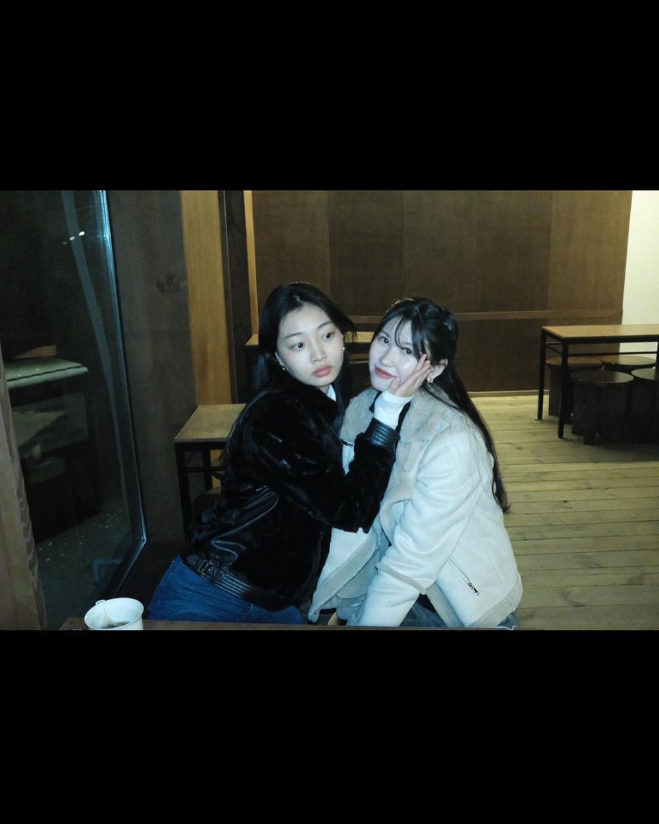 leexhaeum's tweet photo. じゃ　また！！(*´ω`*) (1/2) https://t.co/oPEs8fQW9i