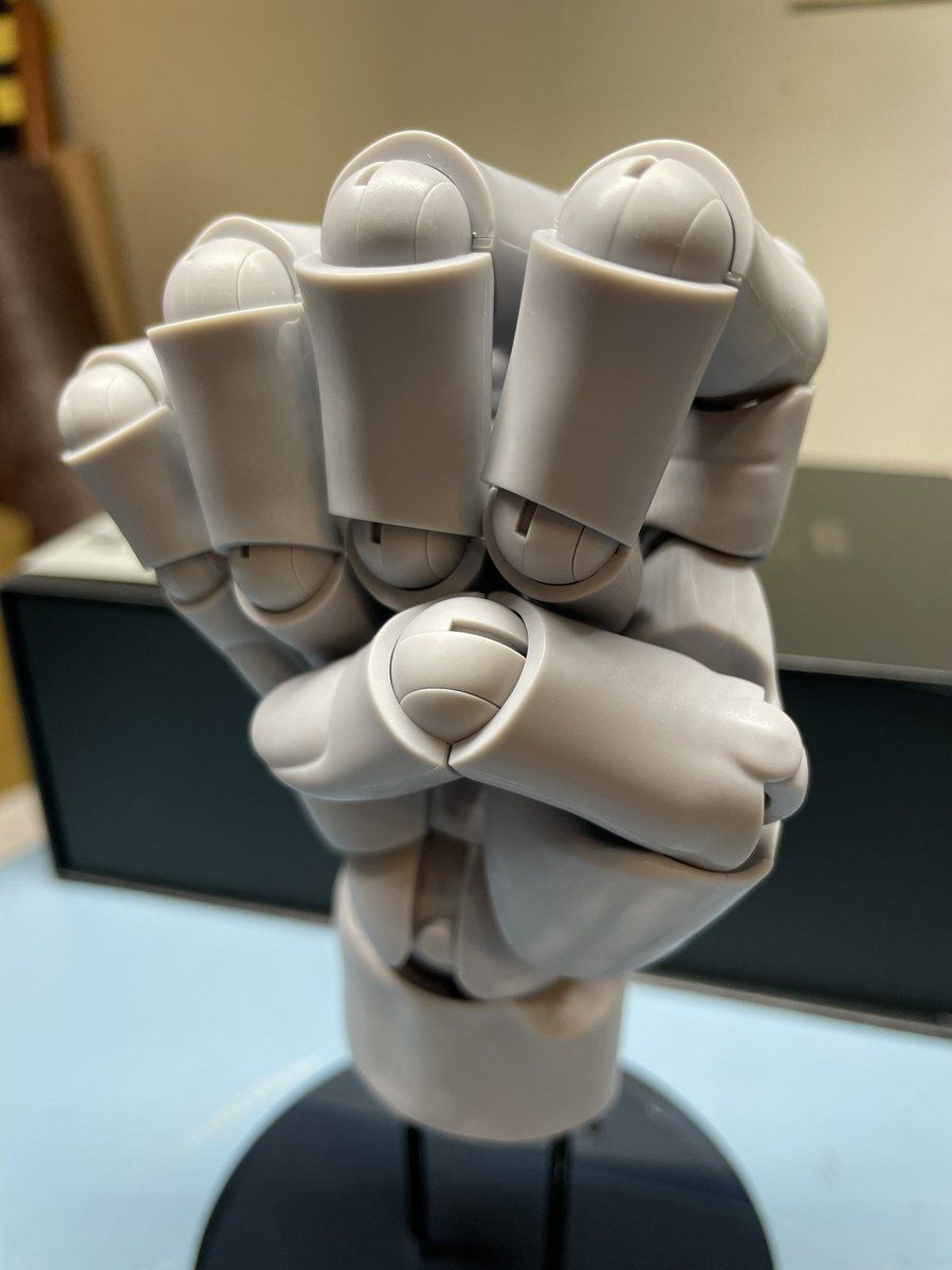 Mitsuoqp's tweet image. 壽屋さん
届きました！ありがとう!
#handmodel 
グワシ！