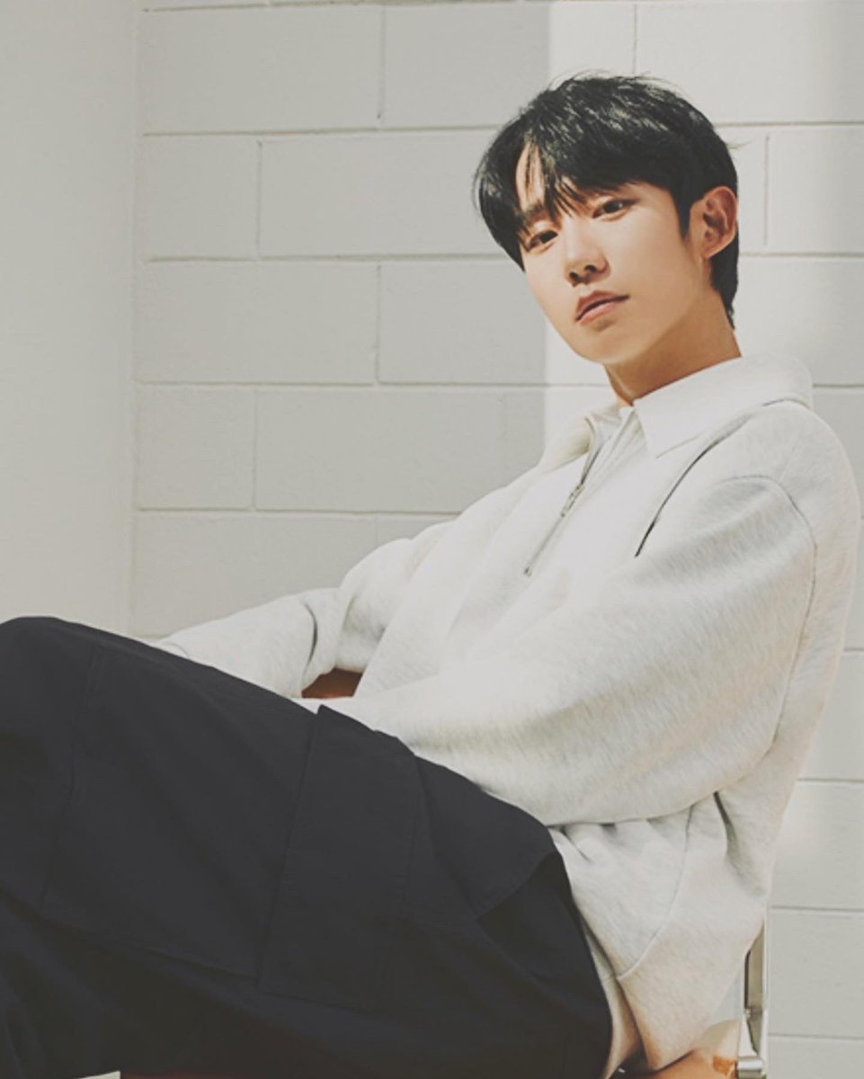 JUN69970034's tweet photo. ᴍɪɴᴅ ʙʀɪᴅɢᴇ ✖ ᴊᴜɴɢ ʜᴀᴇ ɪɴ
 @mindbridge_kr
・・・
#마인드브릿지⠀
⠀
MIND BRIDGE Fall 2023 Collection⠀
⠀
자유롭고 창의적인 마인드를 가진⠀
마인드 브릿지 2023 가을 컬렉션을 제안합니다.⠀
⠀
#mindbridge⠀#JungHaeIn 
#2023fallcollection⠀
#creative_nomad⠀
#creative_works https://t.co/wOeWp0wvTD
