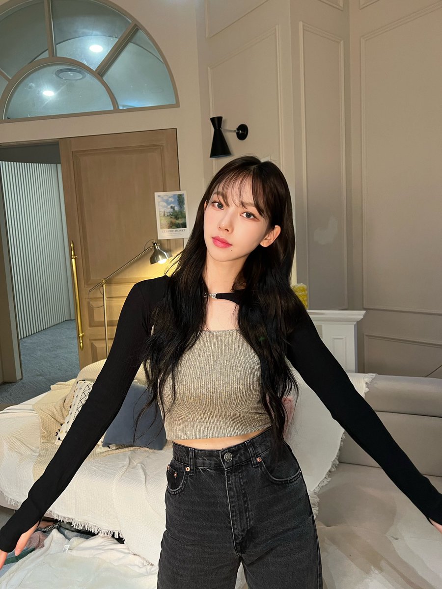 karinaarchive's tweet photo. it girl https://t.co/wmosjbKtdm