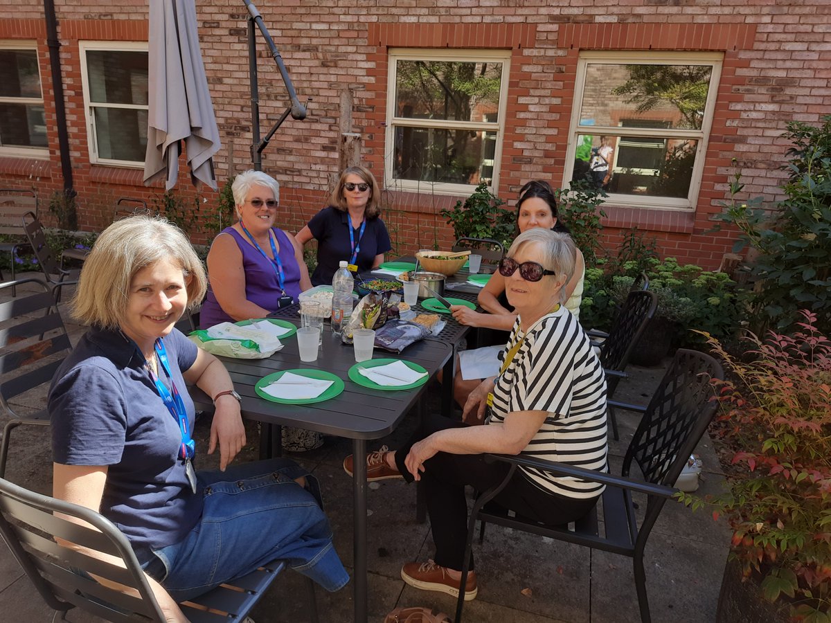 BHT_CE's tweet photo. CE Team lunch in the Staff Wellbeing Garden at AH.  So lucky to have such a fabulous space to relax in.  Very grateful to the the volunteers who maintain it.  @BucksHealthcare @mandychetland https://t.co/Ap0QsC3wZS